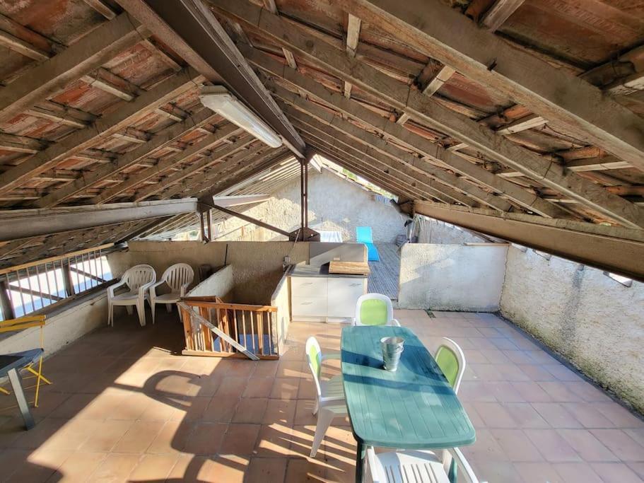 Maison 3 Chambres Avec Piscine Couverte Lespignan المظهر الخارجي الصورة